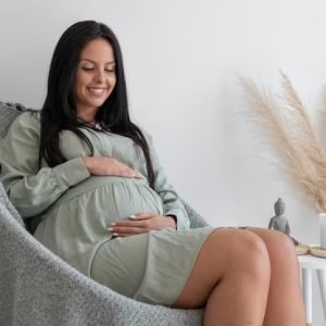 Radiance of Positive Pregnancy : Beauty of Natural Pregnancy